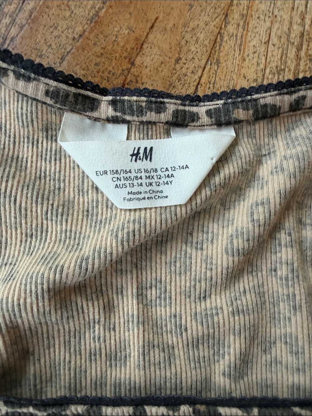 H&M Beige Speckled Ribbed Tank with Black Trim
